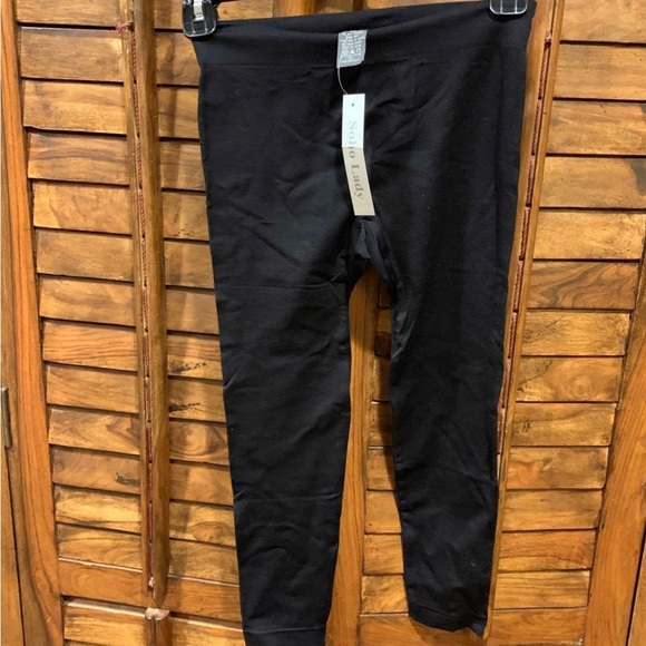 New with tags Soho Lady one size black Capri legging style # SC-02 - Picture 1 of 2